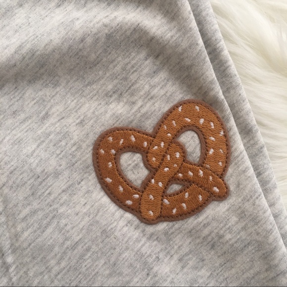 LOFT embroidered pretzel tee - Picture 7 of 8